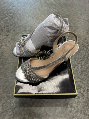 I. Miller Lionel Womens Round Open Toe Flat Heel Pumps